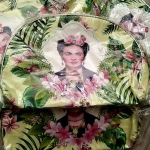 🆕️ Frida Kahlo wristlet coin purse